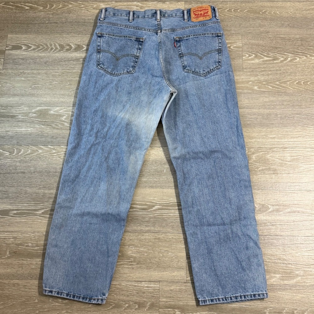 Levi's 550 Relaxed Fit Jeans Mens 36x32 Light Wash Denim Casual‎ Indie Grunge